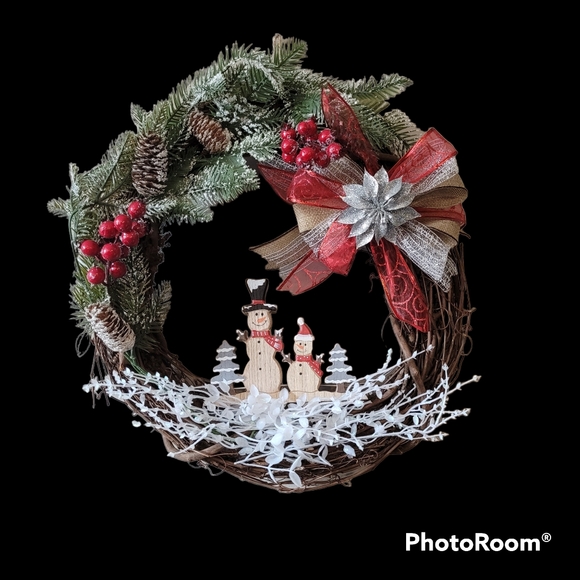 Handmade Snowman Winter Scene Christmas Grapevine Wreath - Picture 1 of 2